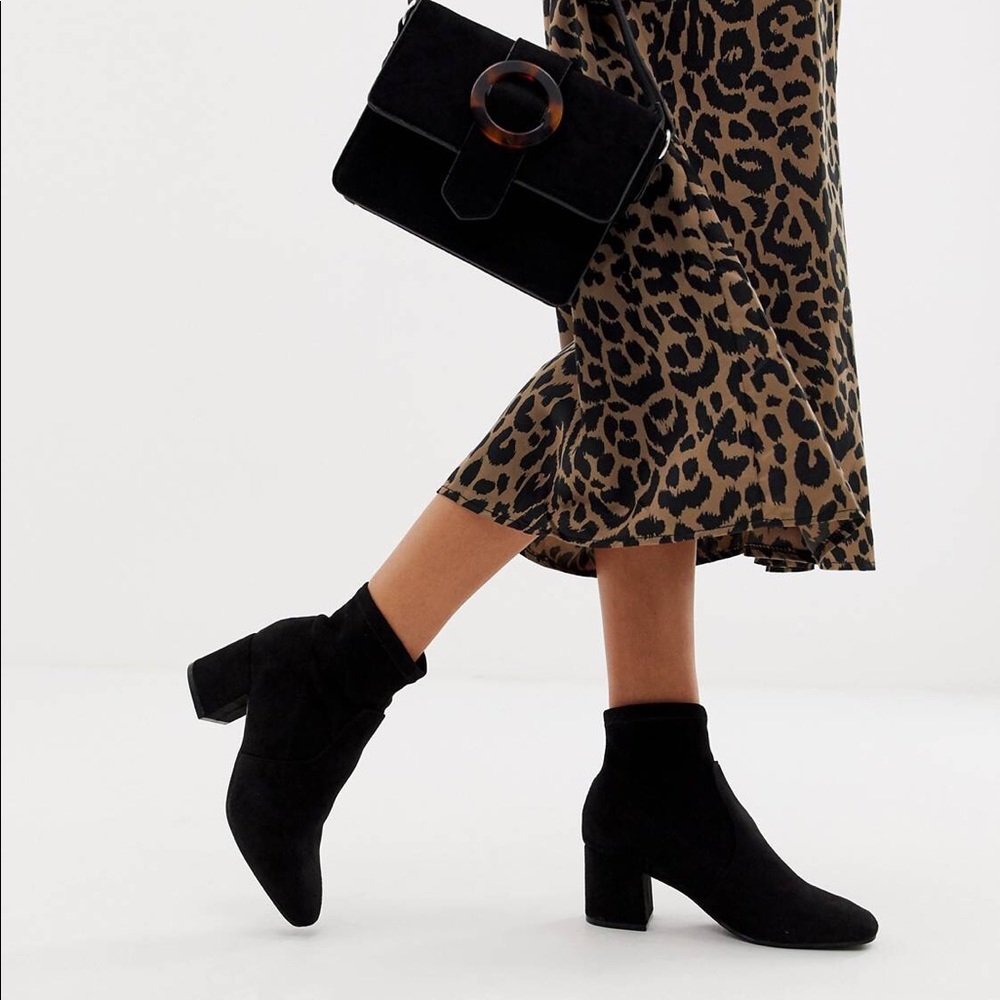 ASOS EUC New Look Sock Boot